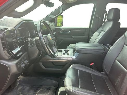Used 2024 Chevrolet Silverado 2500 LTZ w/ LTZ Convenience Package AWD/4WD image 6