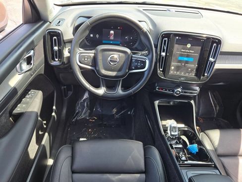 Used 2024 Volvo XC40 B5 Plus AWD/4WD image 21