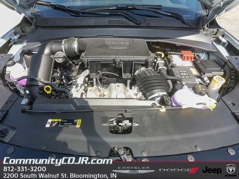 New 2025 Jeep Compass Limited w/ High Altitude Package image 16