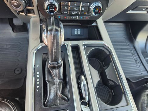 Used 2016 Ford F150 Lariat w/ Equipment Group 502A Luxury AWD/4WD image 18