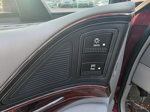 Used 1999 Buick Le Sabre Custom image 40