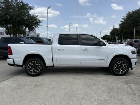 Used 2025 RAM 1500 Laramie w/ Sport Appearance Package AWD/4WD image 3