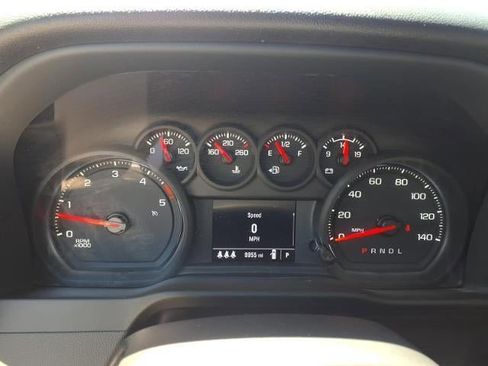 Used 2024 Chevrolet Silverado 2500 Custom w/ Custom Value Package image 9