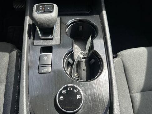 Used 2024 Nissan Rogue S AWD/4WD image 31