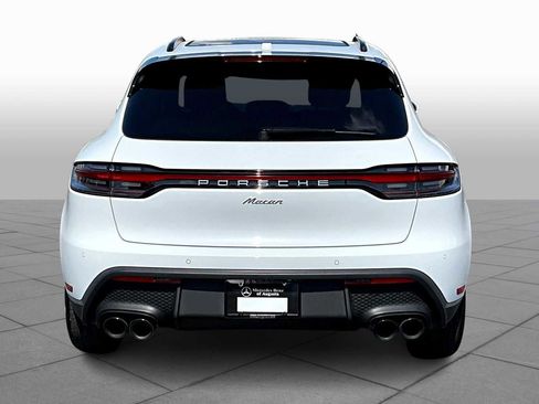 Used 2025 Porsche Macan image 7