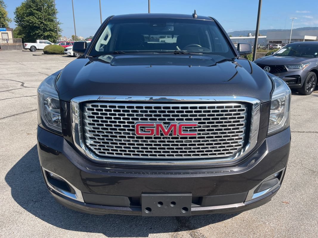 Used 2017 GMC Yukon SLT w/ Open Road Package AWD/4WD image 11