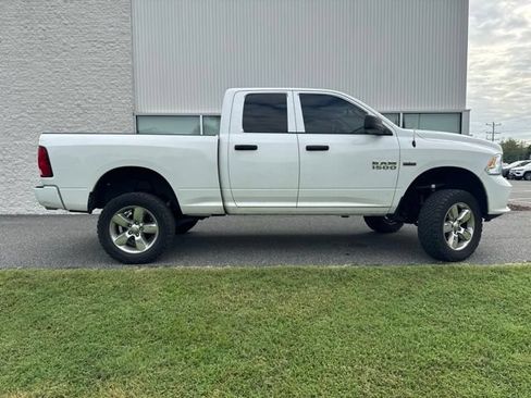Used 2018 RAM 1500 Express w/ Express Value Package AWD/4WD image 5