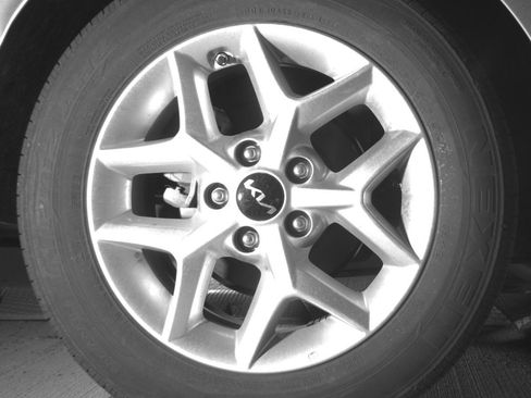 Used 2025 Kia Soul LX w/ LX Technology Package FWD image 15