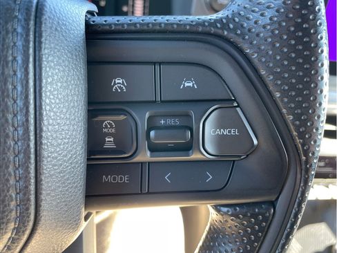 Certified 2025 Toyota Tacoma SR5 AWD/4WD image 22