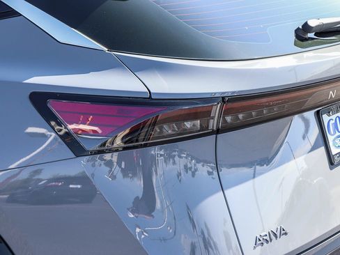 Used 2024 Nissan Ariya FWD image 7