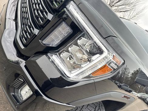 Used 2022 GMC Sierra 3500 Denali w/ Denali Black Diamond Edition image 37