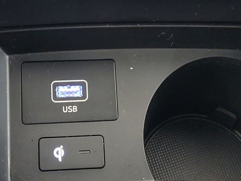 Used 2023 Hyundai Santa Fe SEL image 24