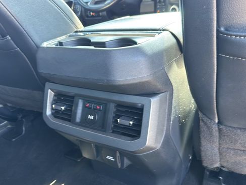 Used 2023 Ford F250 Lariat w/ Sport Appearance Package AWD/4WD image 24