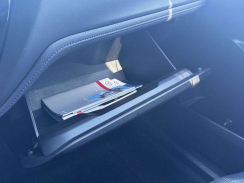 Certified 2018 Toyota Corolla SE FWD image 28