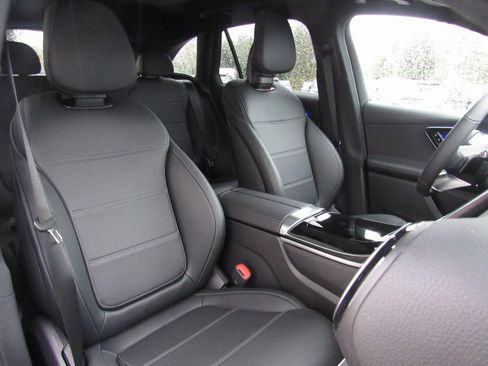 New 2026 Mercedes-Benz GLC 300 4MATIC image 19