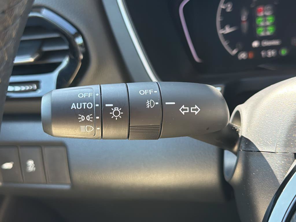 Used 2025 Honda Pilot Touring image 10