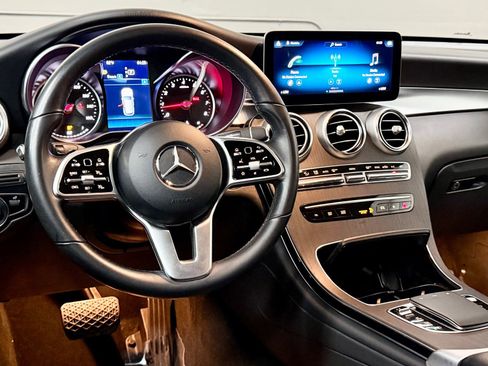 Used 2022 Mercedes-Benz GLC 300 image 34