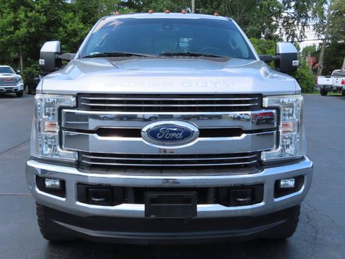 Used 2017 Ford F250 Lariat w/ Lariat Ultimate Package AWD/4WD image 9