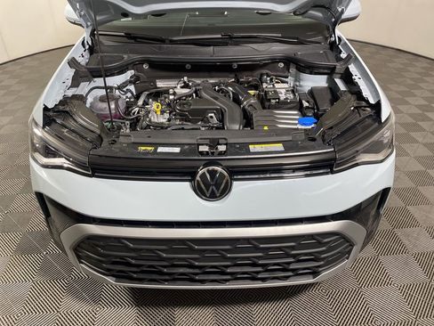 New 2026 Volkswagen Taos SE image 25