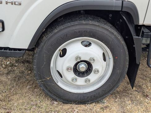 New 2026 Chevrolet Low Cab Forward RWD image 7