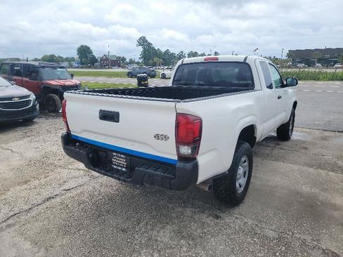 Used 2022 Toyota Tacoma SR RWD image 6