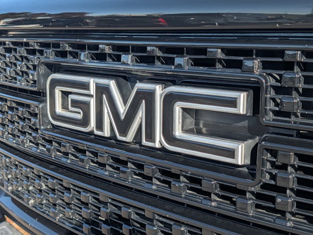 Used 2019 GMC Sierra 3500 Denali w/ Duramax Plus Package AWD/4WD image 12