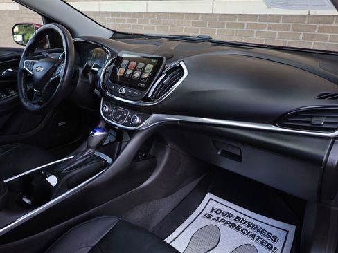 Used 2017 Chevrolet Volt Premier w/ Driver Confidence II Package FWD image 25