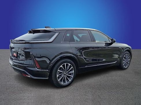 Used 2026 Cadillac Lyriq Sport RWD image 5