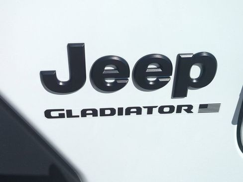 New 2026 Jeep Gladiator Sport image 14