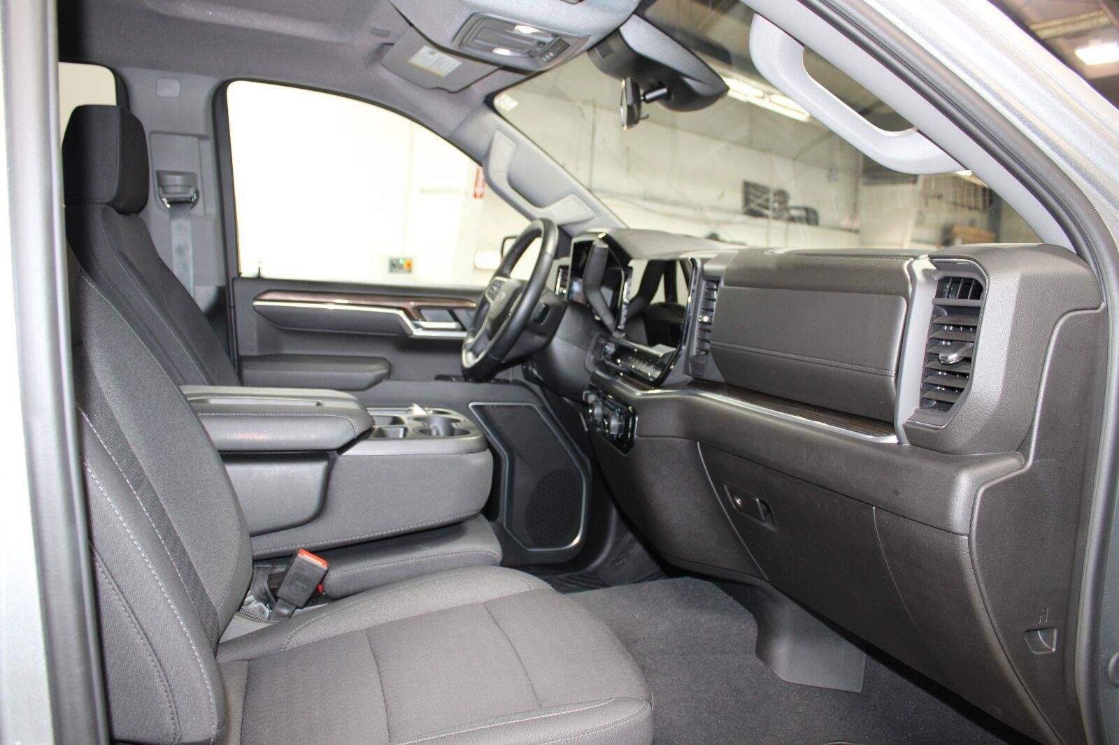 Used 2026 Chevrolet Silverado 1500 RST AWD/4WD image 20