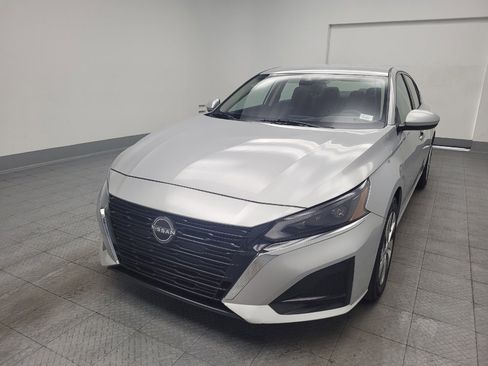 Used 2023 Nissan Altima 2.5 S FWD image 15