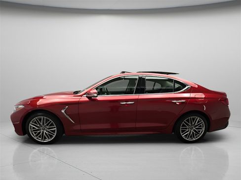 Used 2021 Genesis G70 2.0T w/ Elite Package image 2