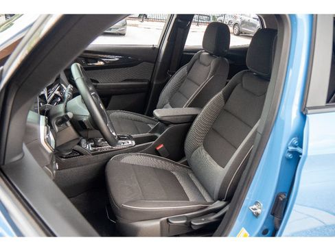 Used 2024 Chevrolet TrailBlazer LT w/ LT Cold Weather Package AWD/4WD image 10