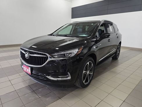 Used 2021 Buick Enclave Essence w/ LPO, Touring Package image 1