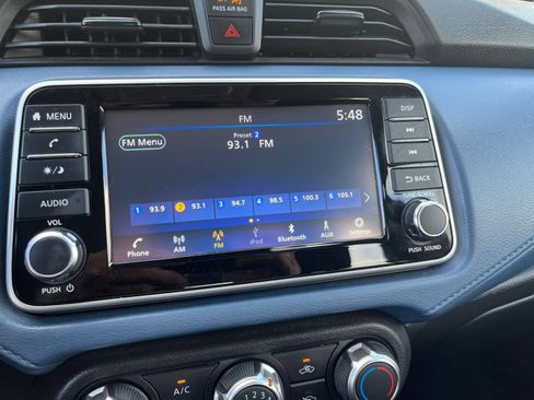 Used 2025 Nissan Versa SV FWD image 19