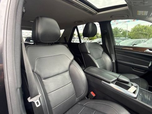 Used 2014 Mercedes-Benz ML 350 4MATIC w/ Premium 1 Package image 18