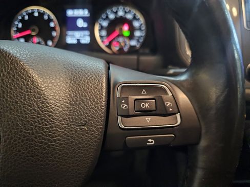 Used 2016 Volkswagen Tiguan SE image 21