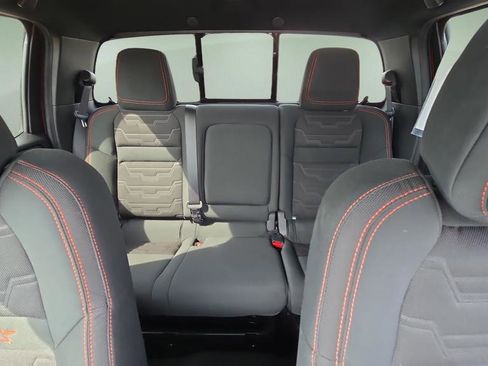 Used 2023 Nissan Frontier PRO-4X w/ Pro Convenience Package image 11