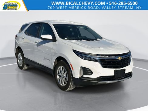 Used 2023 Chevrolet Equinox LT image 1