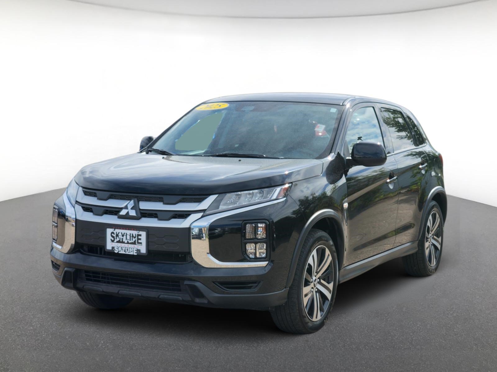Used 2025 Mitsubishi Outlander Sport ES AWD/4WD image 2