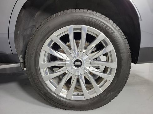 Used 2022 Cadillac Escalade Luxury RWD image 10