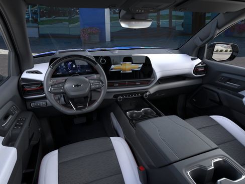 New 2025 Chevrolet Silverado EV RST image 15