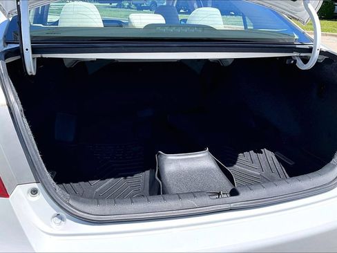 Used 2013 Honda Accord LX image 32