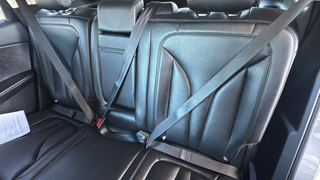 Used 2022 Lincoln Nautilus FWD w/ Premium Package image 24