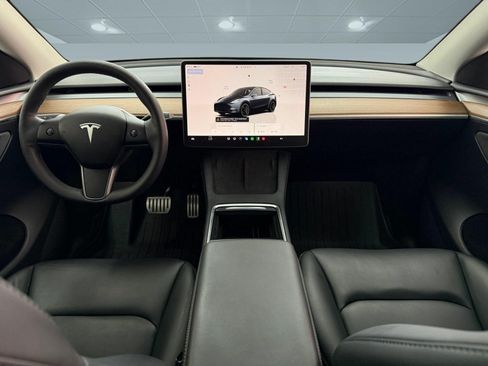 Used 2024 Tesla Model Y Performance AWD/4WD image 13