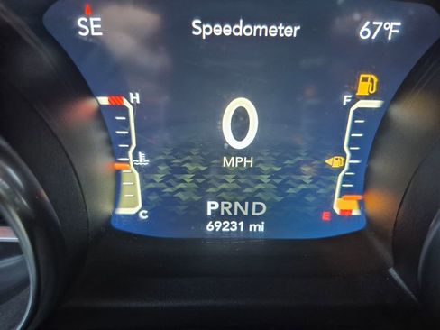 Used 2020 Jeep Gladiator Sport w/ Quick Order Package 24S image 19