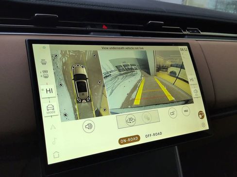 New 2026 Land Rover Range Rover SE image 30