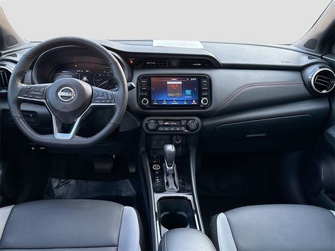 Used 2024 Nissan Kicks SR w/ SR Premium Package image 21