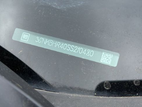 Used 2025 Chevrolet Blazer LT image 2