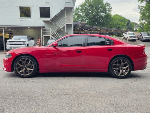 Used 2016 Dodge Charger R/T w/ Plus Group RWD image 4